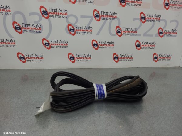 2013 RENAULT TRAFIC Door/Tailgate Seal