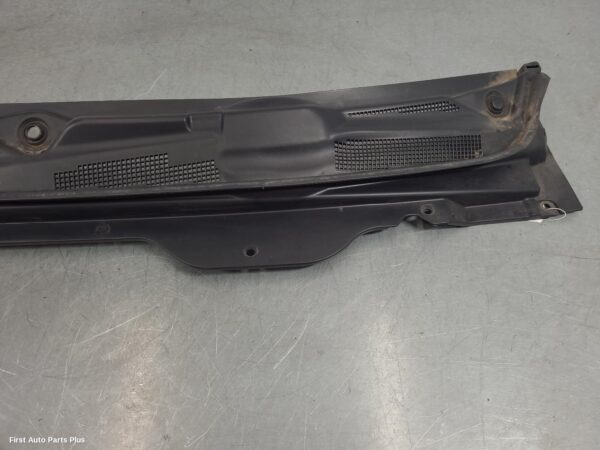 2022 RAM 1500 Plenum Chamber