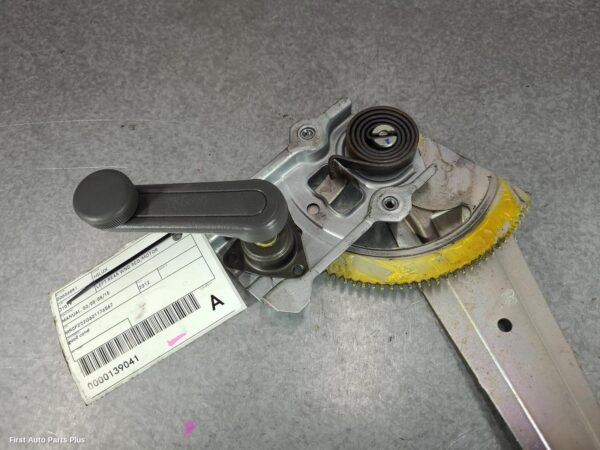 2012 TOYOTA HILUX Left Rear Wnd Reg/Motor
