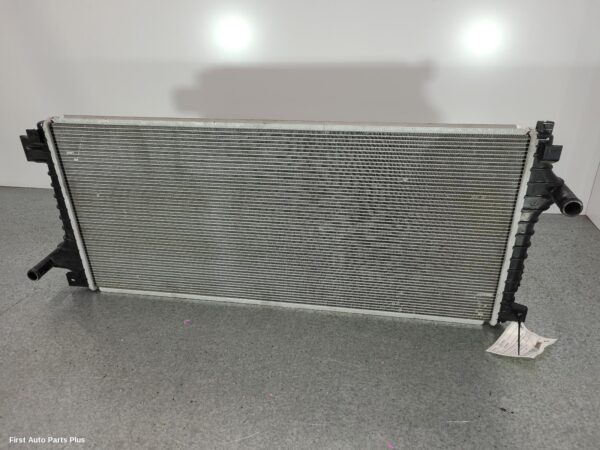 2022 LDV DELIVER 9 Radiator
