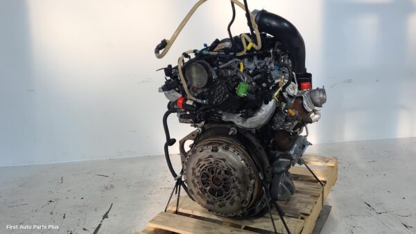 2016 RENAULT MASTER Engine