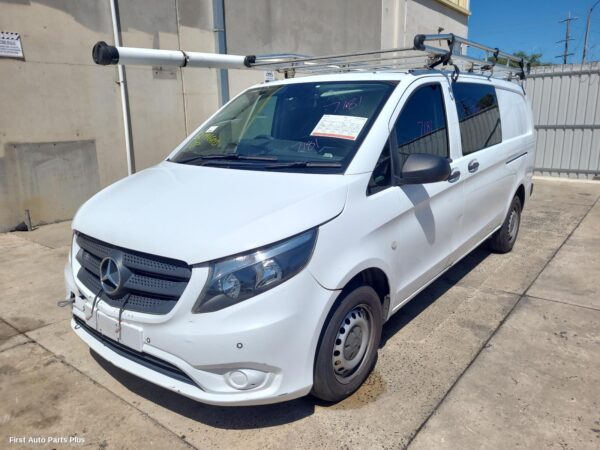 2018 MERCEDES VITO Sunvisor