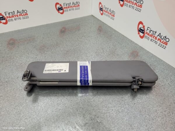 2002 MERCEDES VITO Sunvisor
