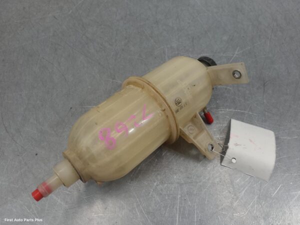 2012 TOYOTA HILUX Overflow Bottle