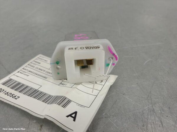 2021 NISSAN NAVARA Fan Speed Resistor