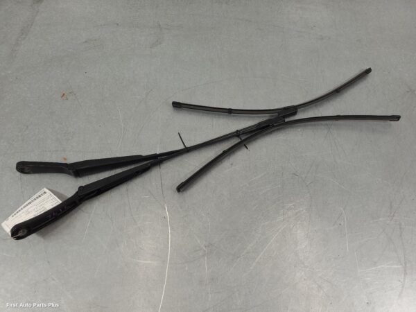 2021 VOLKSWAGEN TRANSPORTER Wiper Arm