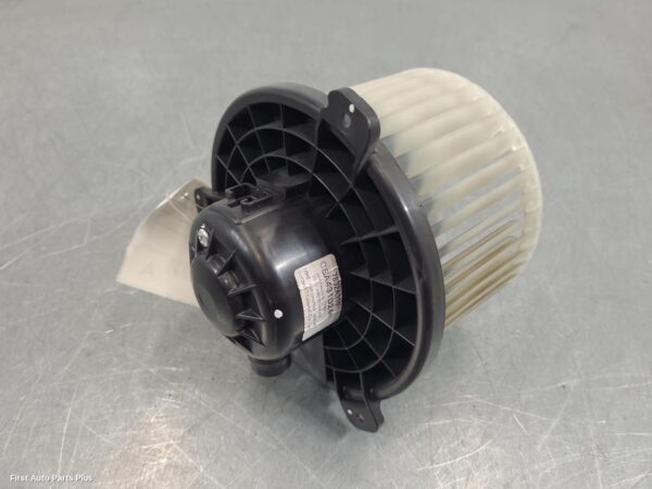 2017 MITSUBISHI TRITON Heater Fan Motor