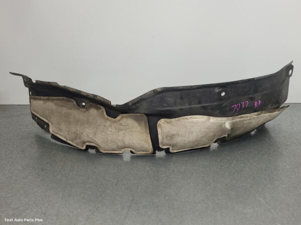 2017 MITSUBISHI TRITON Right Guard Liner