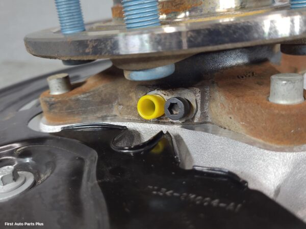2023 FORD F SERIES Right Front Hub Assembly
