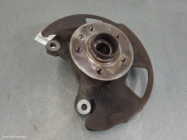 2020 VOLKSWAGEN CRAFTER Left Front Hub Assembly
