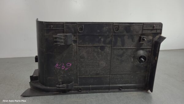 2010 MERCEDES VITO Trim Panel