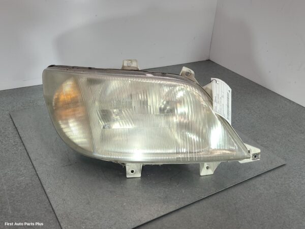 2002 MERCEDES SPRINTER Right Headlamp