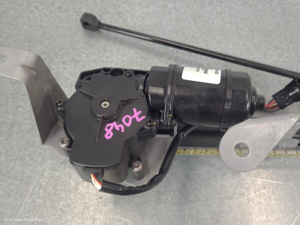 2016 MERCEDES VITO Hatch Strut