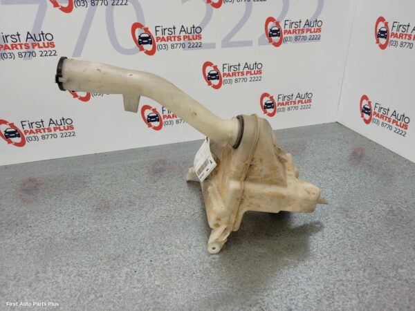 2010 TOYOTA HILUX Washer Bottle