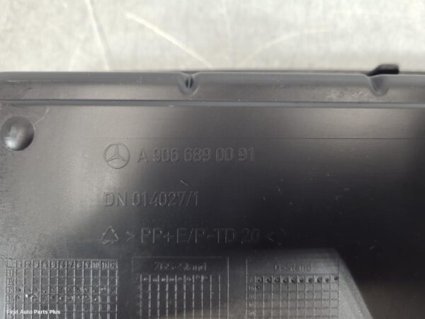 2015 MERCEDES SPRINTER Console