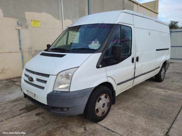 2013 FORD TRANSIT REVERSE_CAMERA