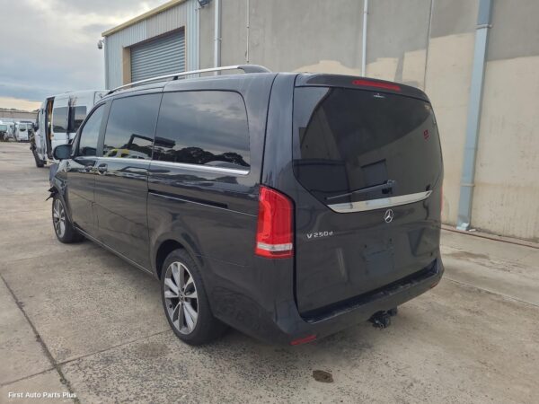 2019 MERCEDES VITO Door/Boot/Gate Lock
