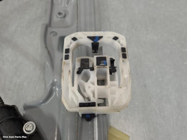 2023 FORD F SERIES Right Front Window Reg/Motor