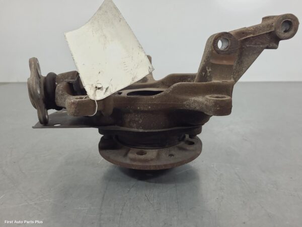 2015 RENAULT TRAFIC Left Front Hub Assembly