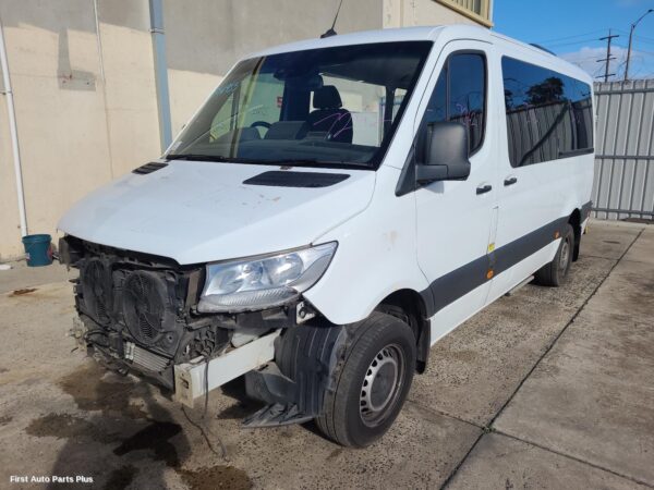 2021 MERCEDES SPRINTER A/C Compressor
