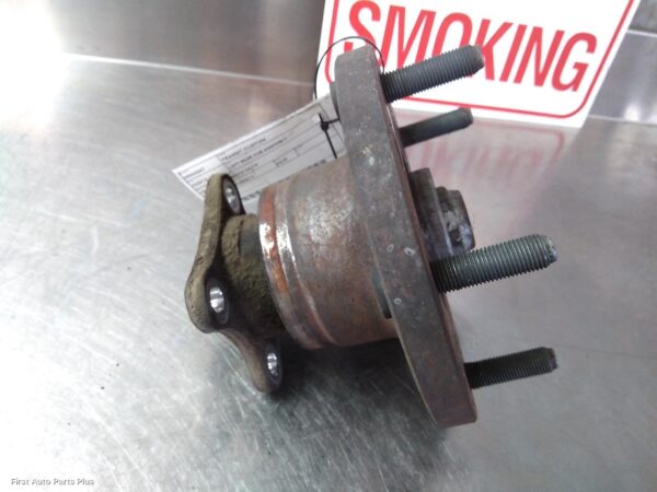 2015 FORD TRANSIT CUSTOM Left Rear Hub Assembly