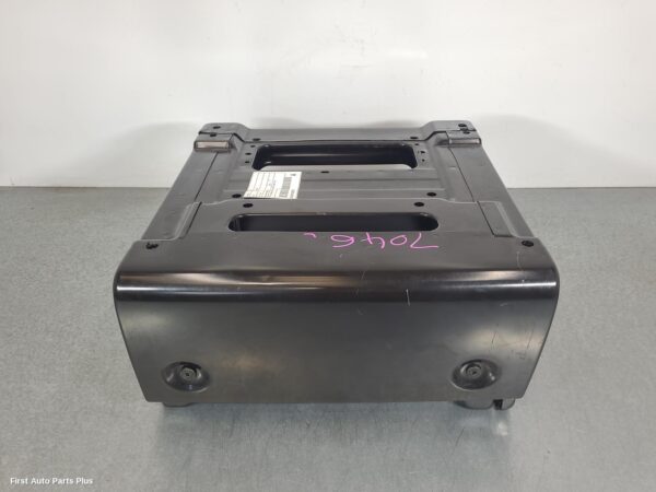 2019 MERCEDES VITO Seat Box