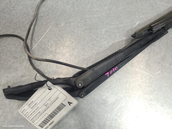 2019 MERCEDES SPRINTER Wiper Arm