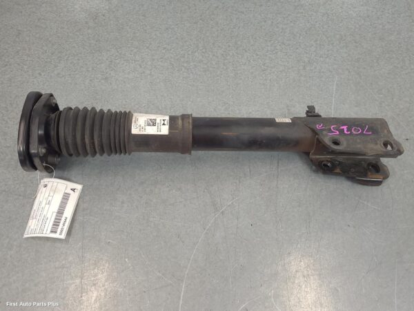 2023 MERCEDES SPRINTER Right Front Strut