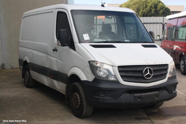 2017 MERCEDES SPRINTER Sunvisor