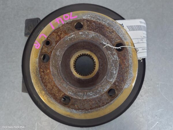 2016 MERCEDES VITO Left Rear Hub Assembly