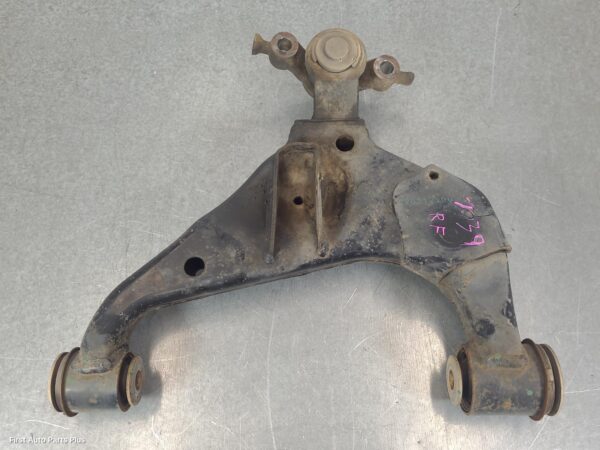 2012 TOYOTA HILUX Right Front Lower Control Arm