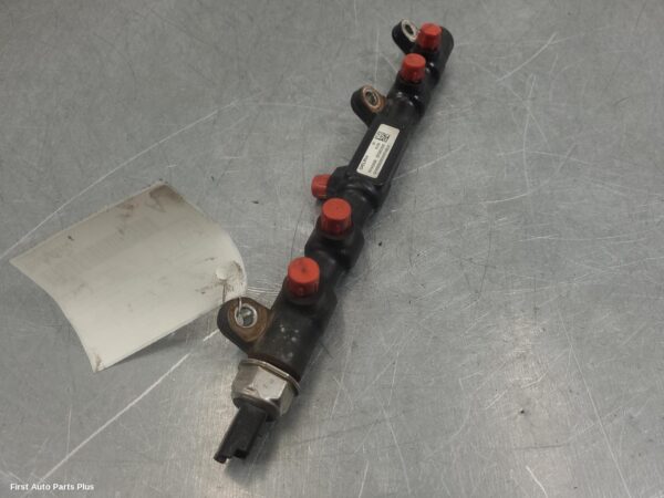 2004 FORD TRANSIT Injection Rail