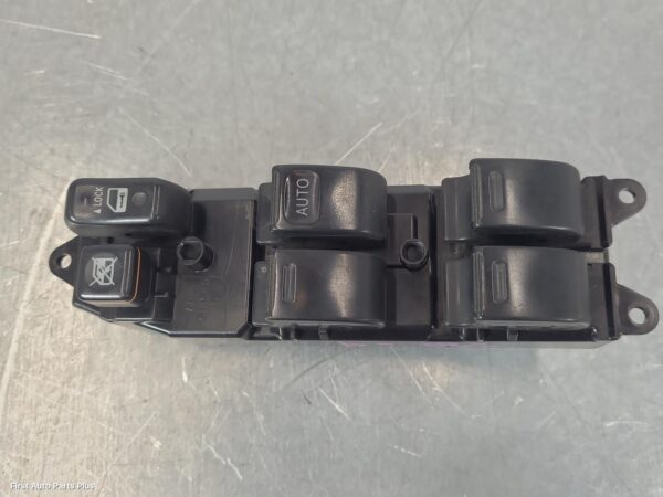 2012 TOYOTA HILUX Pwr Dr Wind Switch