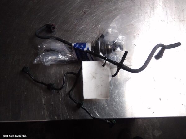 2011 FORD TRANSIT Fuel Injector