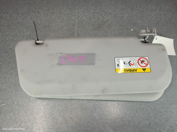 2024 LDV DELIVER 9 Sunvisor