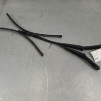 2021 VOLKSWAGEN TRANSPORTER Wiper Arm