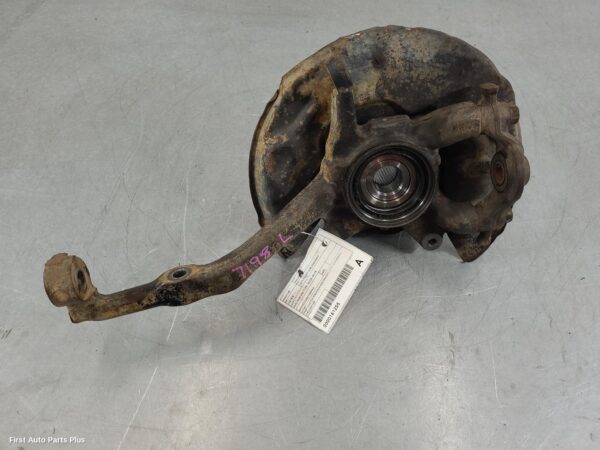 2006 TOYOTA HILUX Left Front Hub Assembly