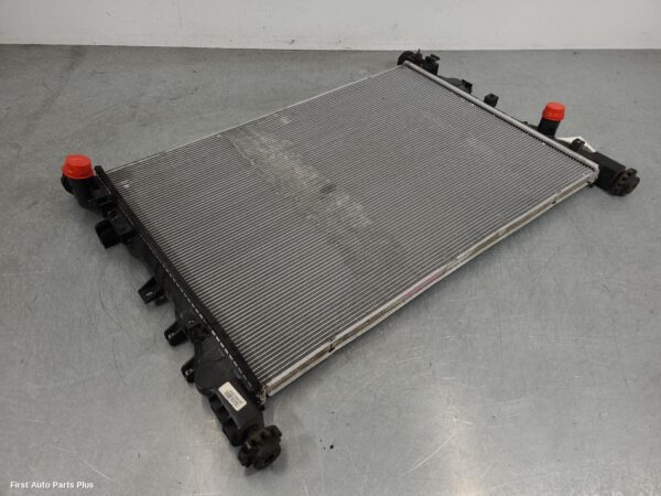 2025 LDV DELIVER 9 Radiator