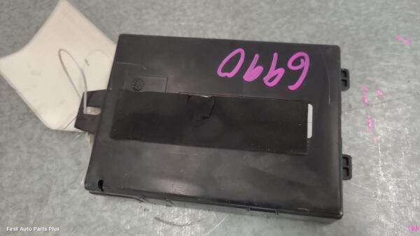 2016 RENAULT TRAFIC Ecu