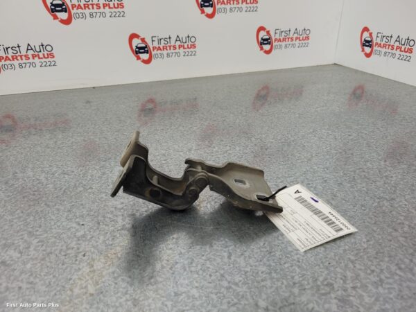 2018 RENAULT MASTER Door Hinge/Runner