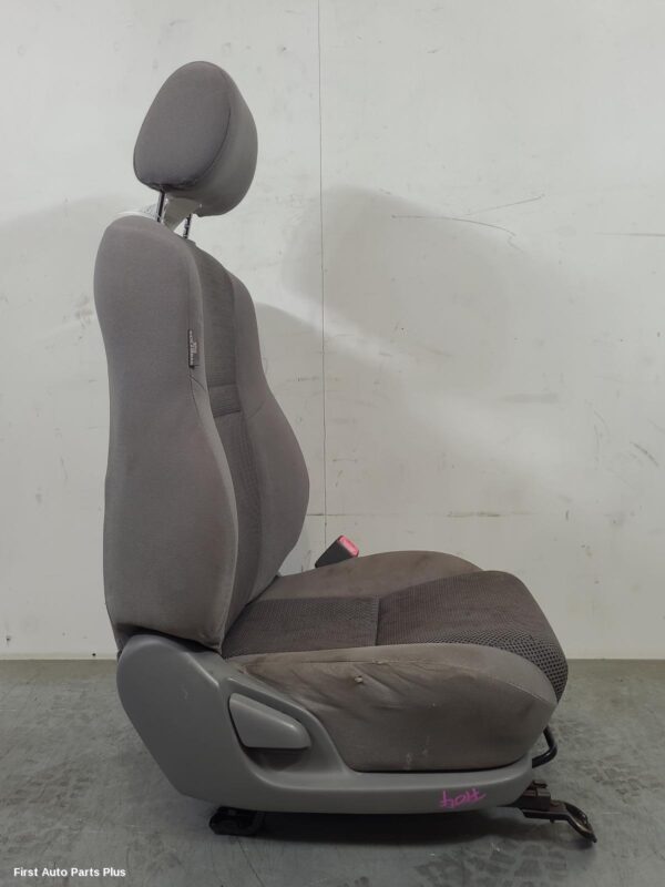 2011 TOYOTA HILUX Front Seat