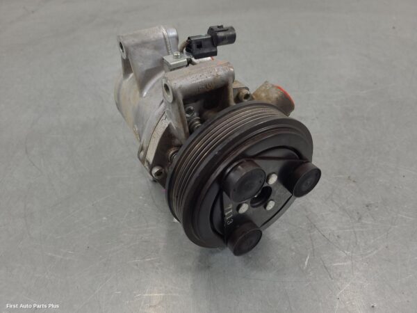 2017 MITSUBISHI TRITON A/C Compressor