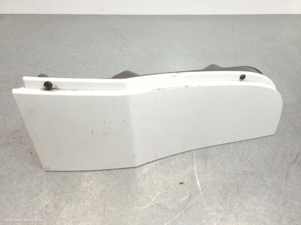 2023 MERCEDES VITO Fuel Door / Filler