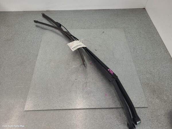 2023 LDV DELIVER 9 Wiper Arm