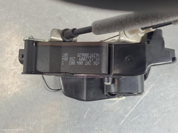 2010 MERCEDES VITO Door/Boot/Gate Lock