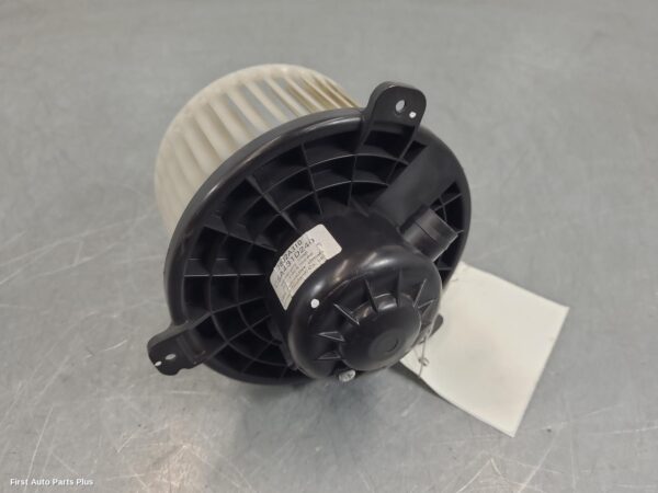 2017 MITSUBISHI TRITON Heater Fan Motor