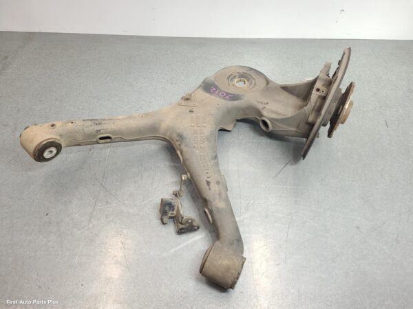 2014 MERCEDES VIANO Left Rear Trailing Arm