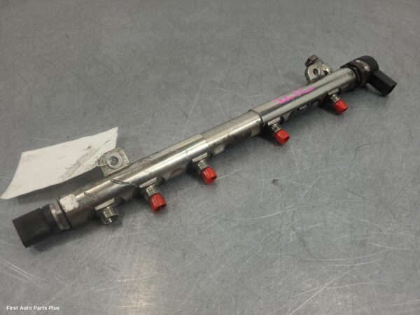 2007 MERCEDES SPRINTER Injection Rail