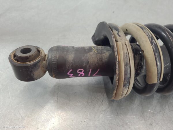 2021 NISSAN NAVARA Right Front Strut
