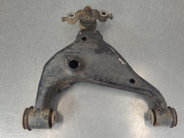 2012 TOYOTA HILUX Right Front Lower Control Arm